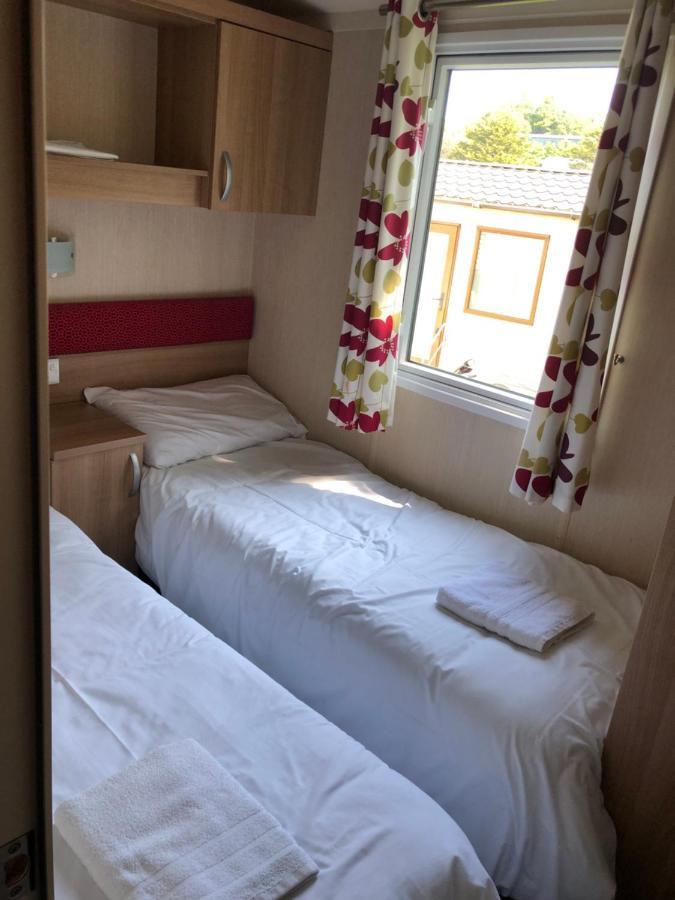 Popular Property In Bembridge Luaran gambar