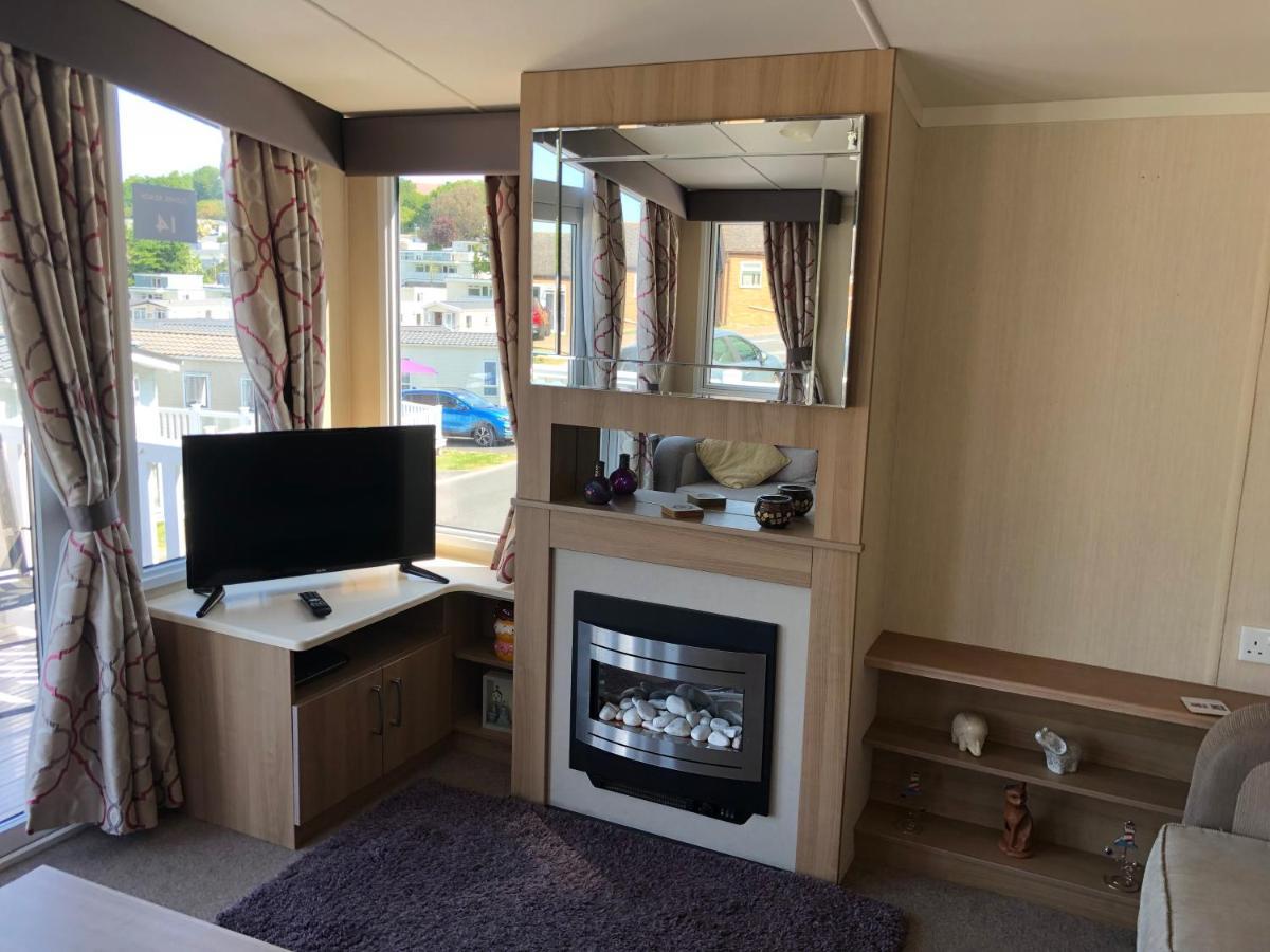 Popular Property In Bembridge Luaran gambar